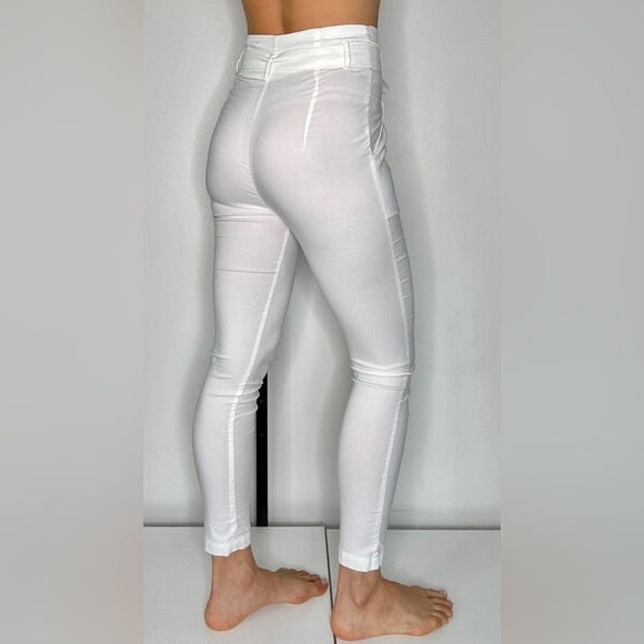 CEFIAN Women High Waisted Pleated & Belted Fitted Pants - Picture 4 of 7